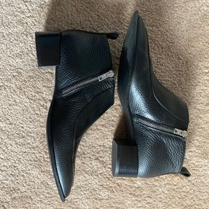 Everlane Boss Bootie size 8.5 black Italian leather 1.25 inch heeled boot